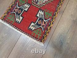 Red Rug, Wool Rug, Turkish Rug, Vintage Rug, Small Rug, Front Door Rug, Runner