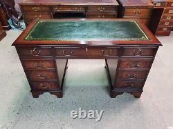 STUNNINGLY RESTORED ANTIQUE STYLE FLAME MAHOGANY WOOD 4ft6 x 2ft3 DESK