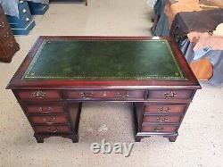 STUNNINGLY RESTORED ANTIQUE STYLE FLAME MAHOGANY WOOD 4ft6 x 2ft6 DESK