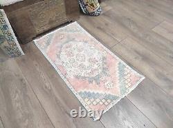 Turkish Rug, Vintage Rug, Handmade Rug, Small Area Rug, Front Door Rug, Wool Rug