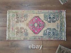 Wool Rug, Turkish Rug, Vintage Rug, Front Door Rug, Entryway Rug, Small Rug